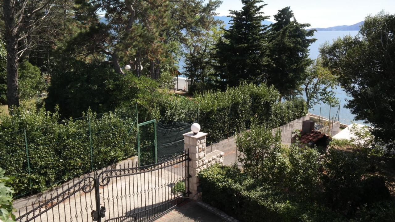 Apartmani Lili Novi Vinodolski Eksteriør bilde