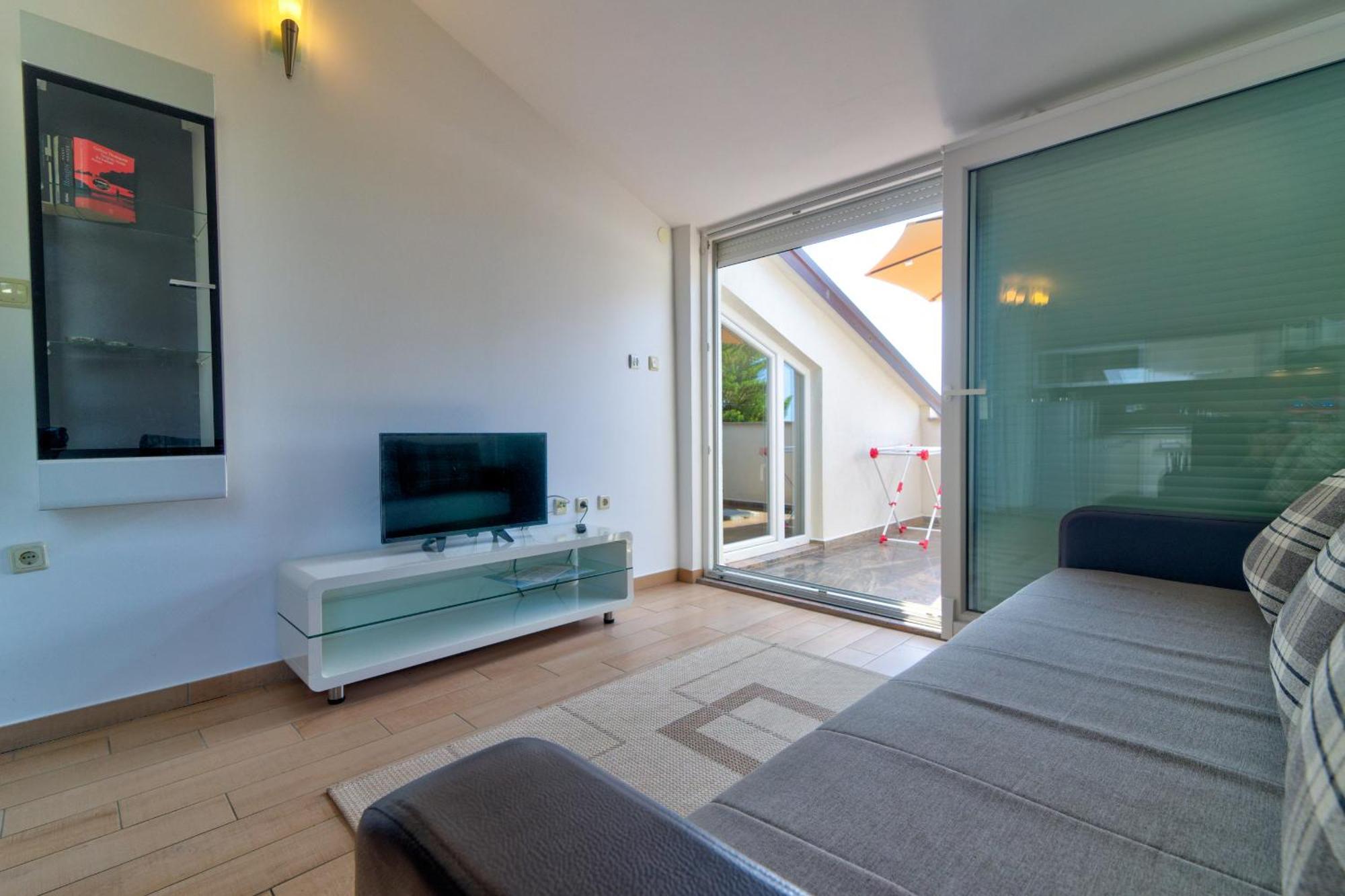Apartmani Lili Novi Vinodolski Rom bilde